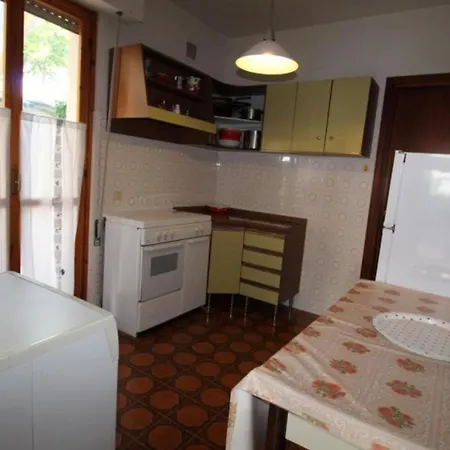Beachside Family With Large, Enclosed Garden * Λινιάνο Σαμπιαντόρο